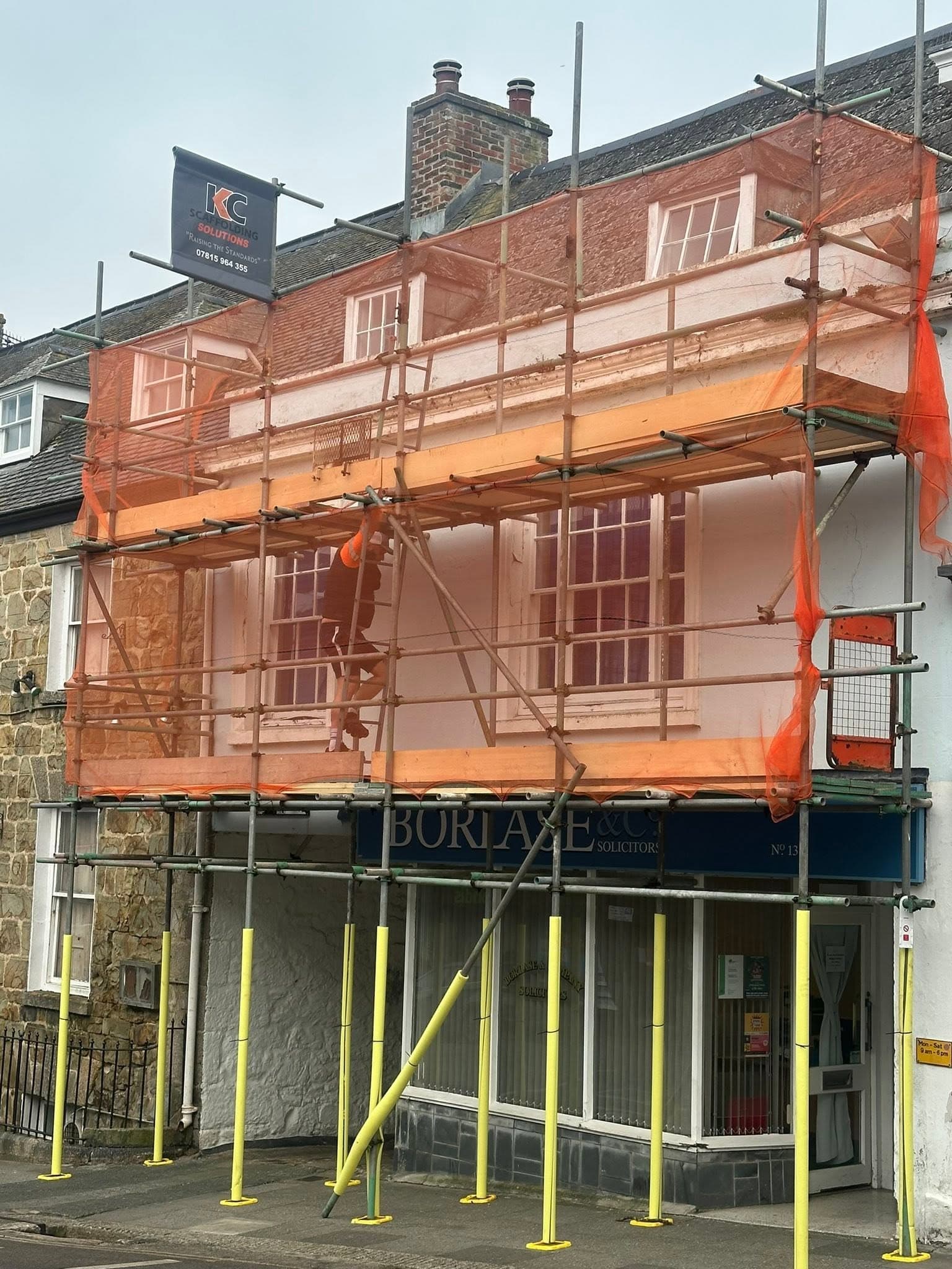 High-street facade scaffold