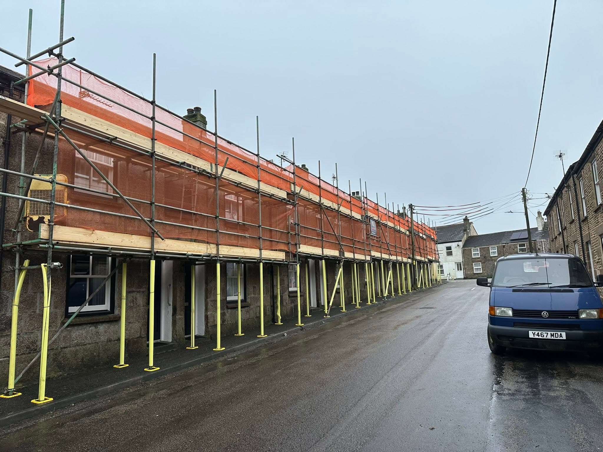 Terraced property scaffold